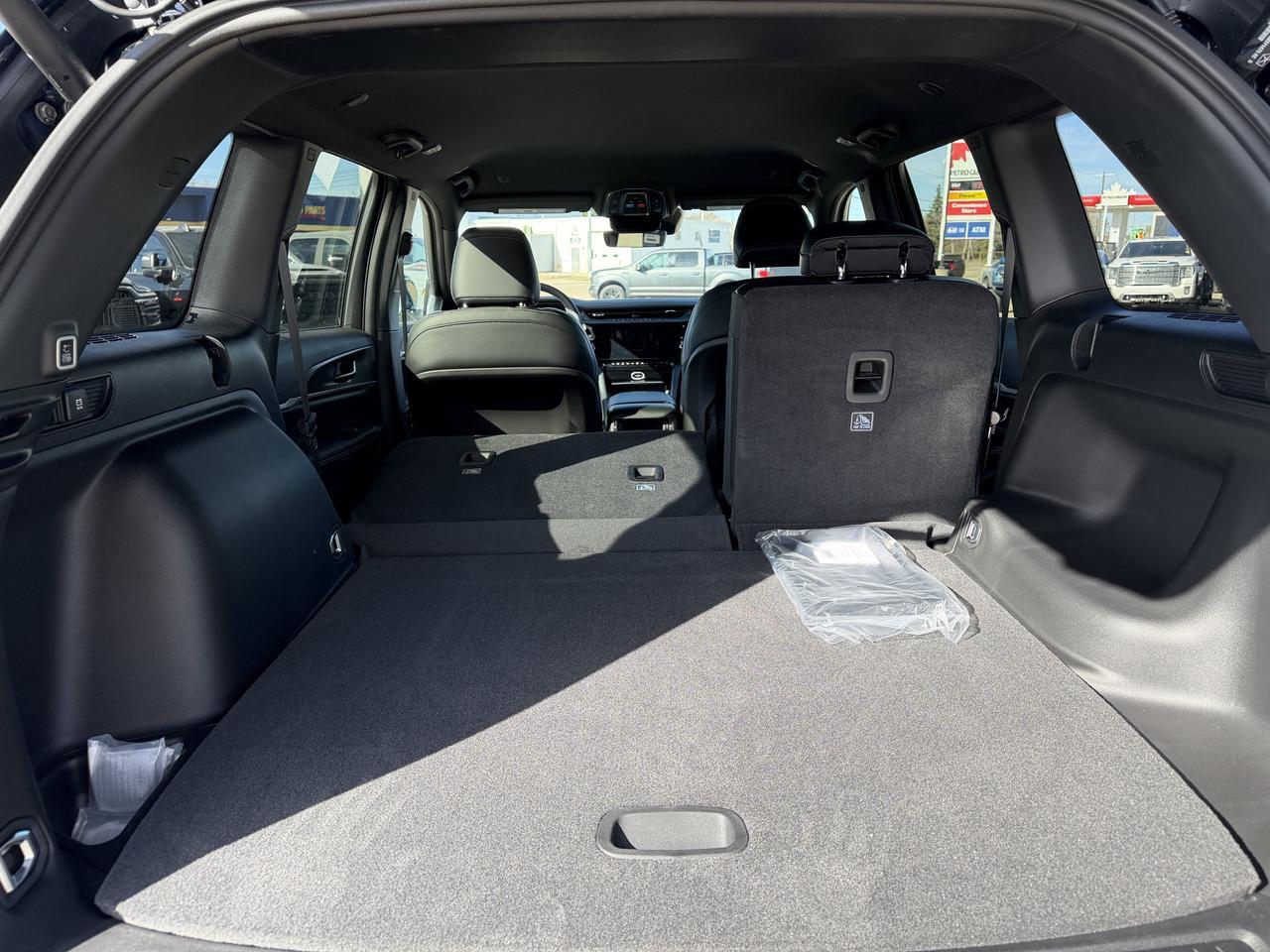 2026 Jeep Grand Cherokee Altitude 4WD | 2L Turbo | NAV | Heated Seats | ParkSense | 20IN Wheels Redwater AB