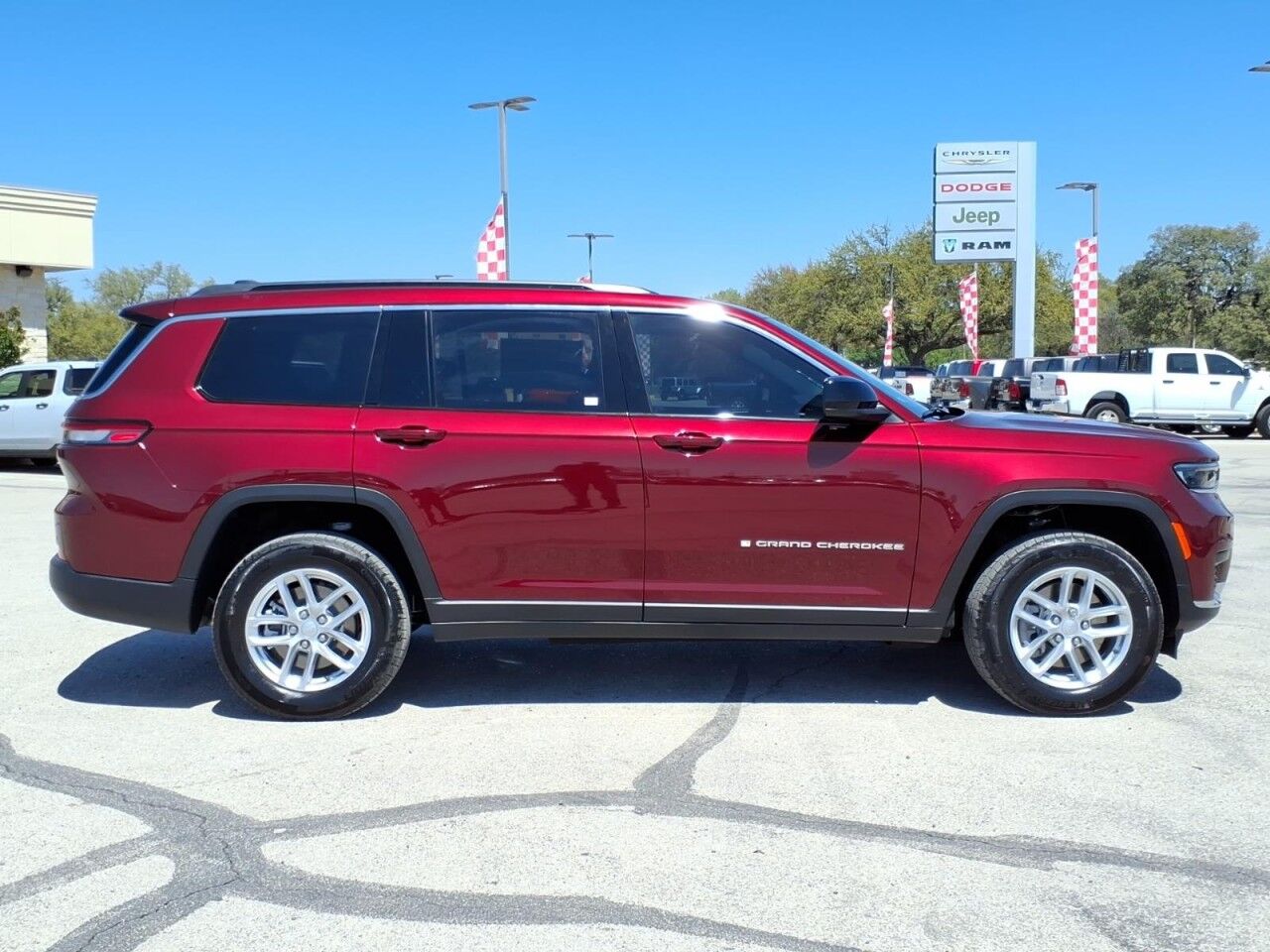 2026 Jeep Grand Cherokee L Laredo
