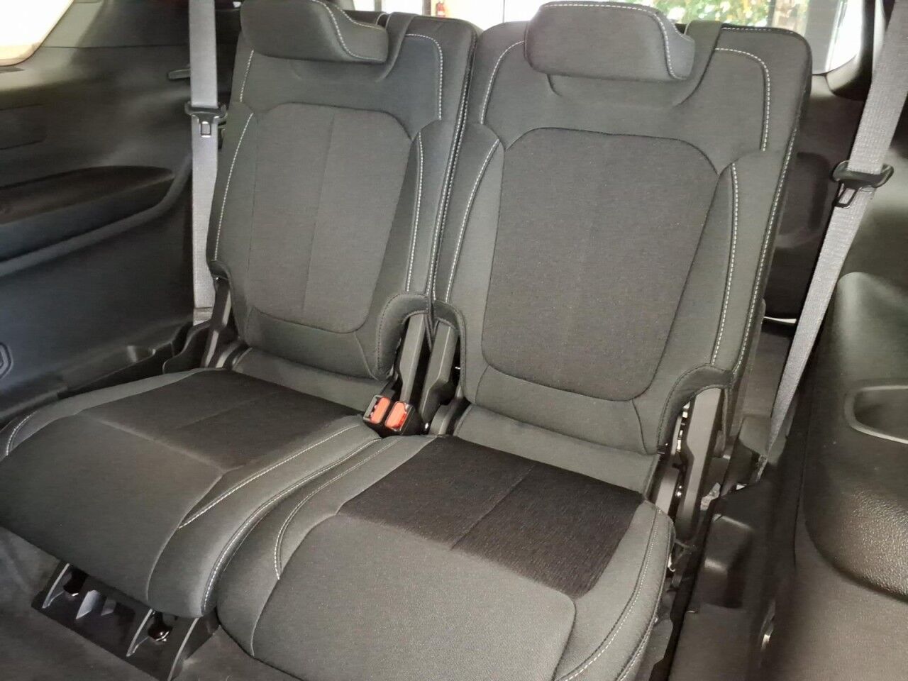 2026 Jeep Grand Cherokee L Laredo Uvalde TX