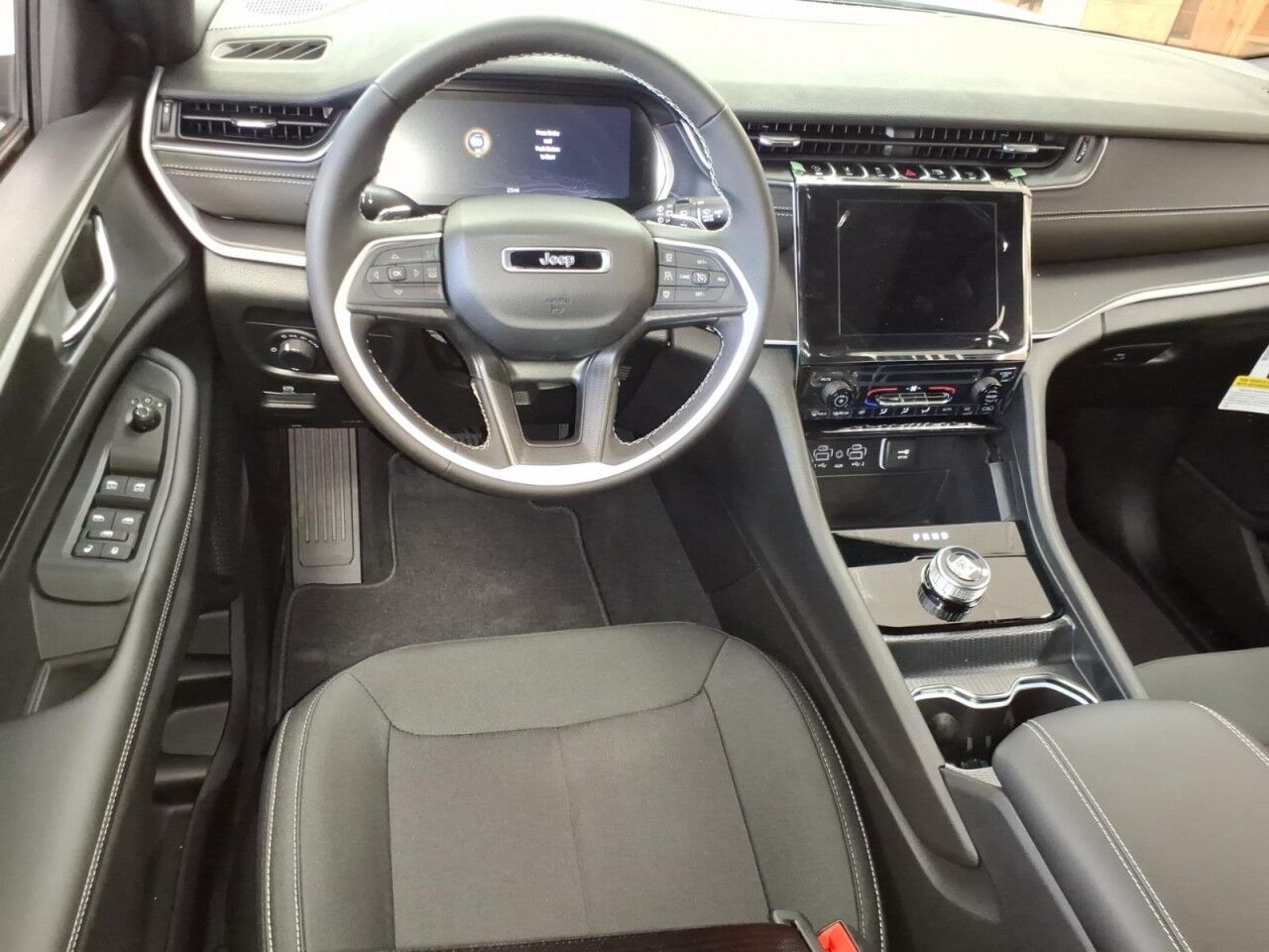 2026 Jeep Grand Cherokee L Laredo Uvalde TX
