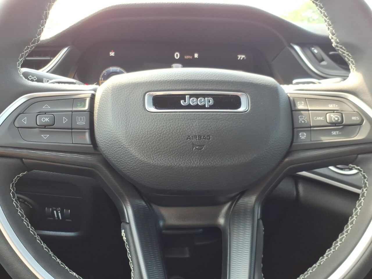 2026 Jeep Grand Cherokee L Laredo Uvalde TX