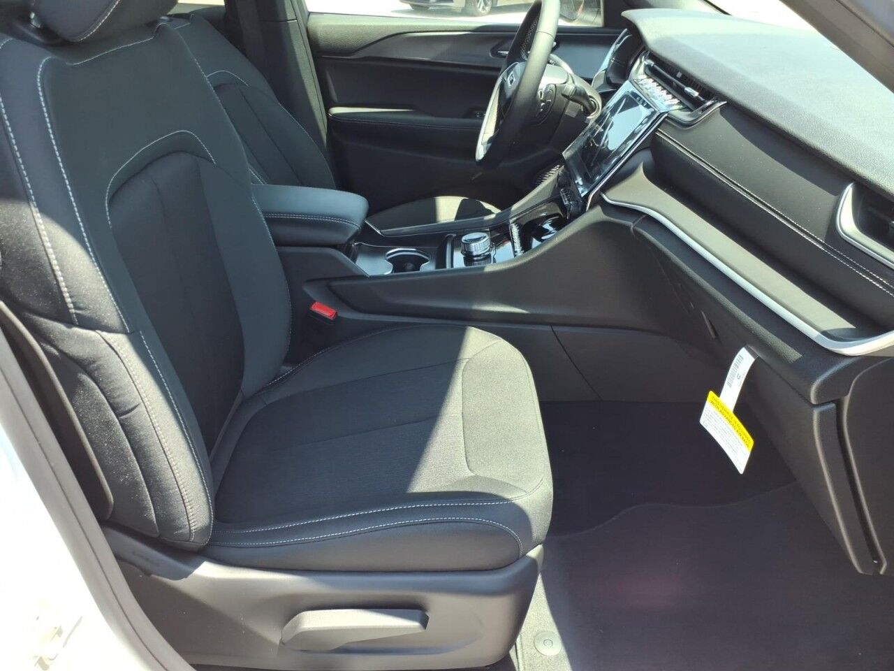 2026 Jeep Grand Cherokee L Laredo Uvalde TX