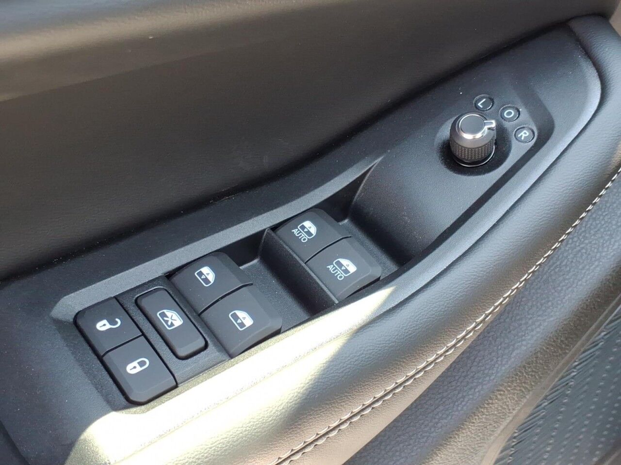 2026 Jeep Grand Cherokee L Laredo Uvalde TX