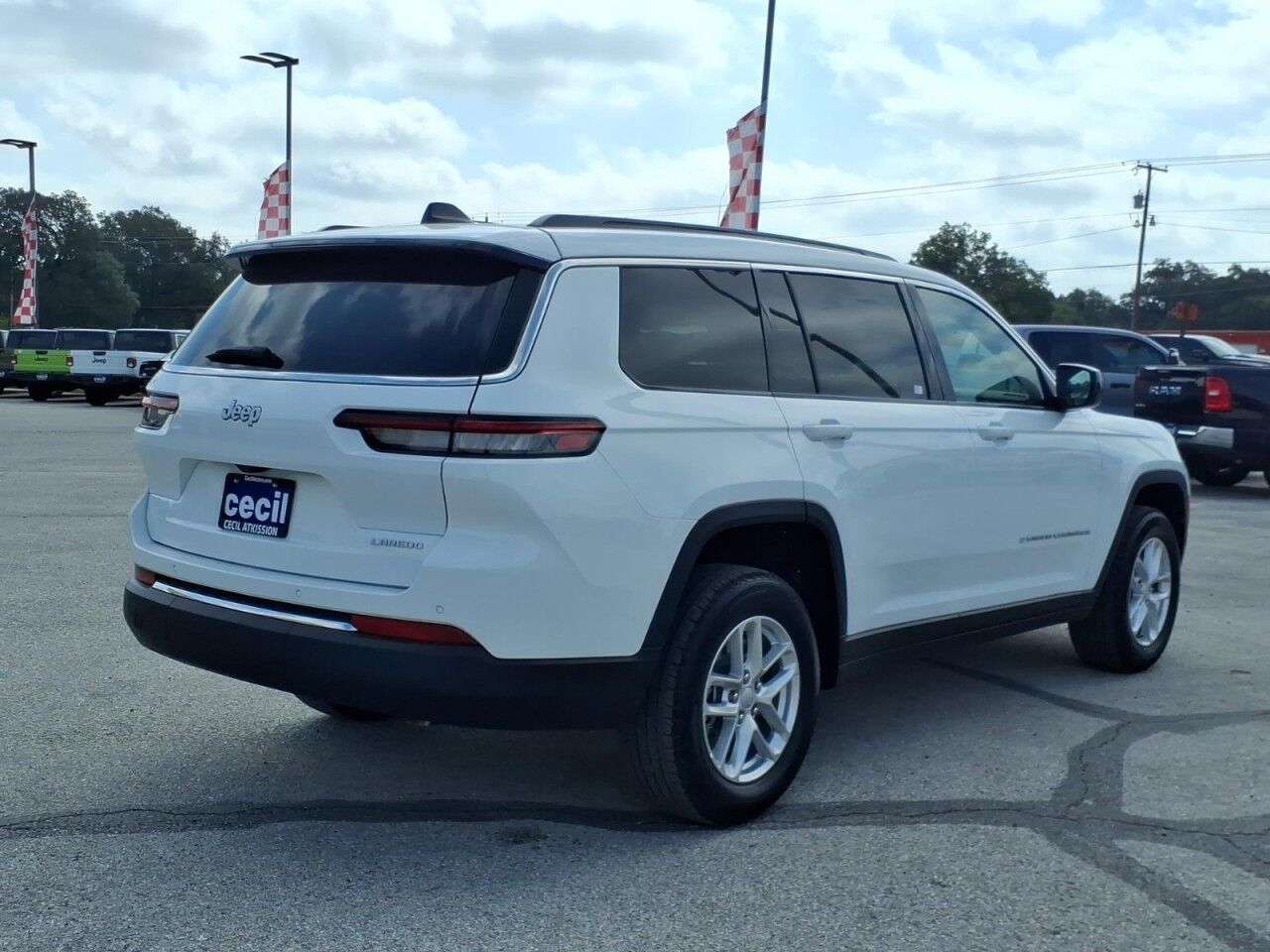 2026 Jeep Grand Cherokee L Laredo Uvalde TX