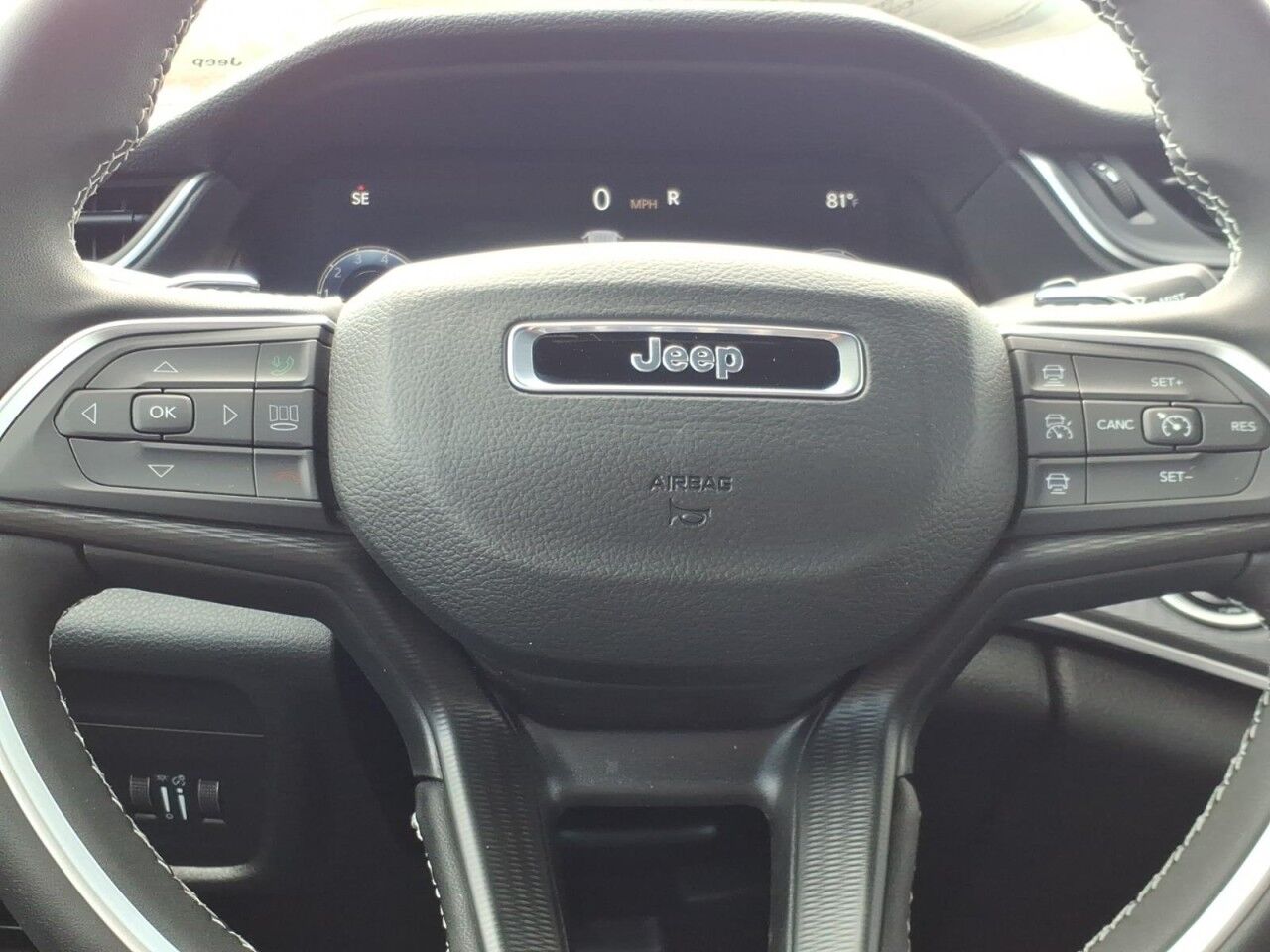 2026 Jeep Grand Cherokee L Laredo Uvalde TX