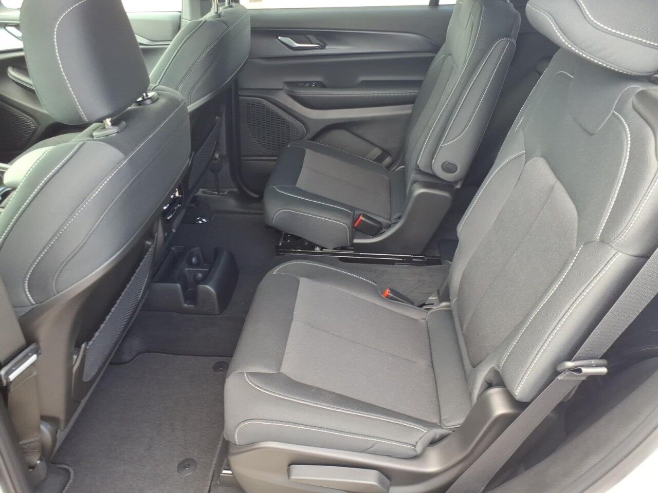 2026 Jeep Grand Cherokee L Laredo Uvalde TX