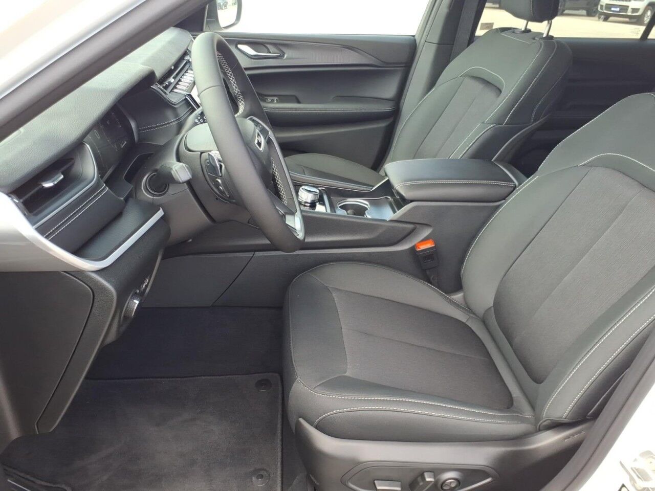 2026 Jeep Grand Cherokee L Laredo Uvalde TX