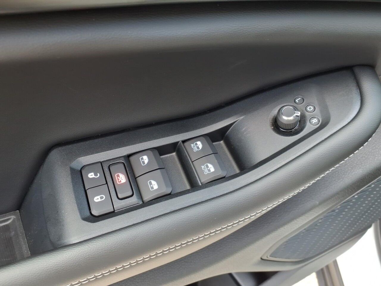 2026 Jeep Grand Cherokee L Laredo Uvalde TX