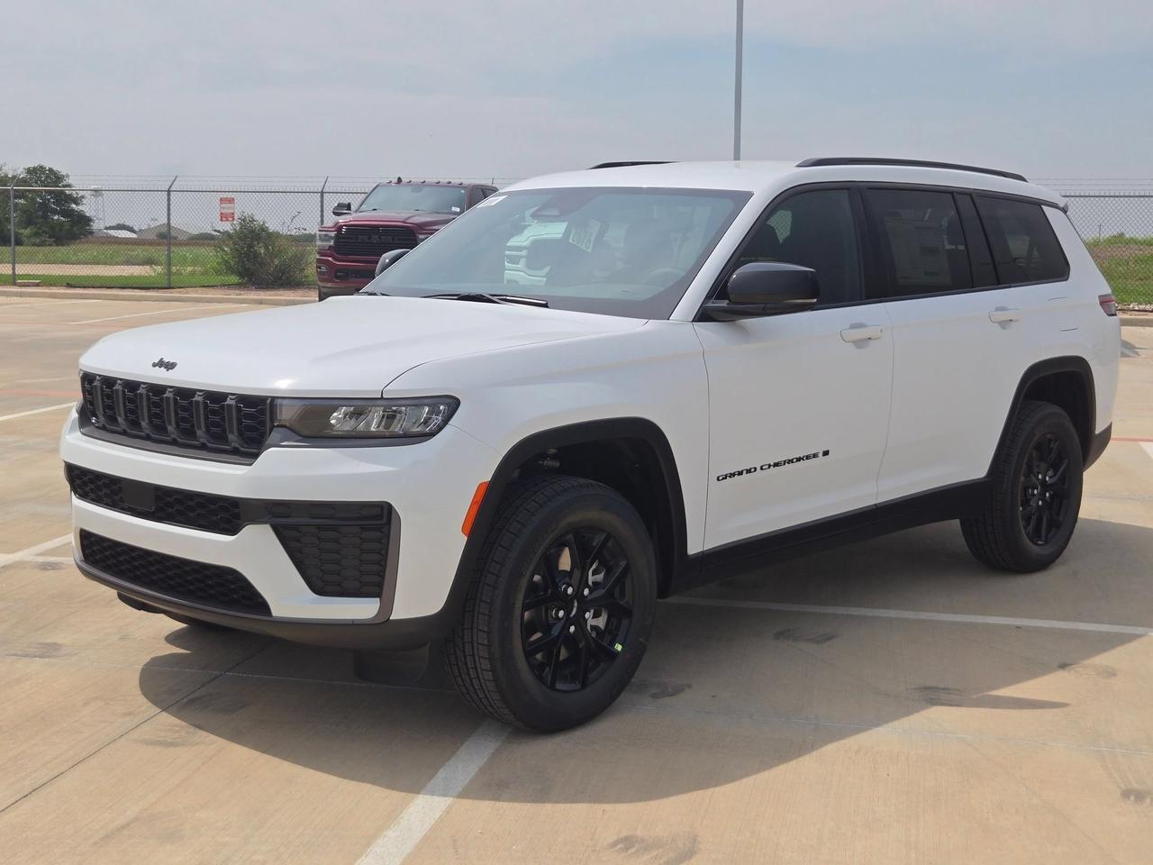2026 Jeep Grand Cherokee L Laredo Altitude Castroville TX