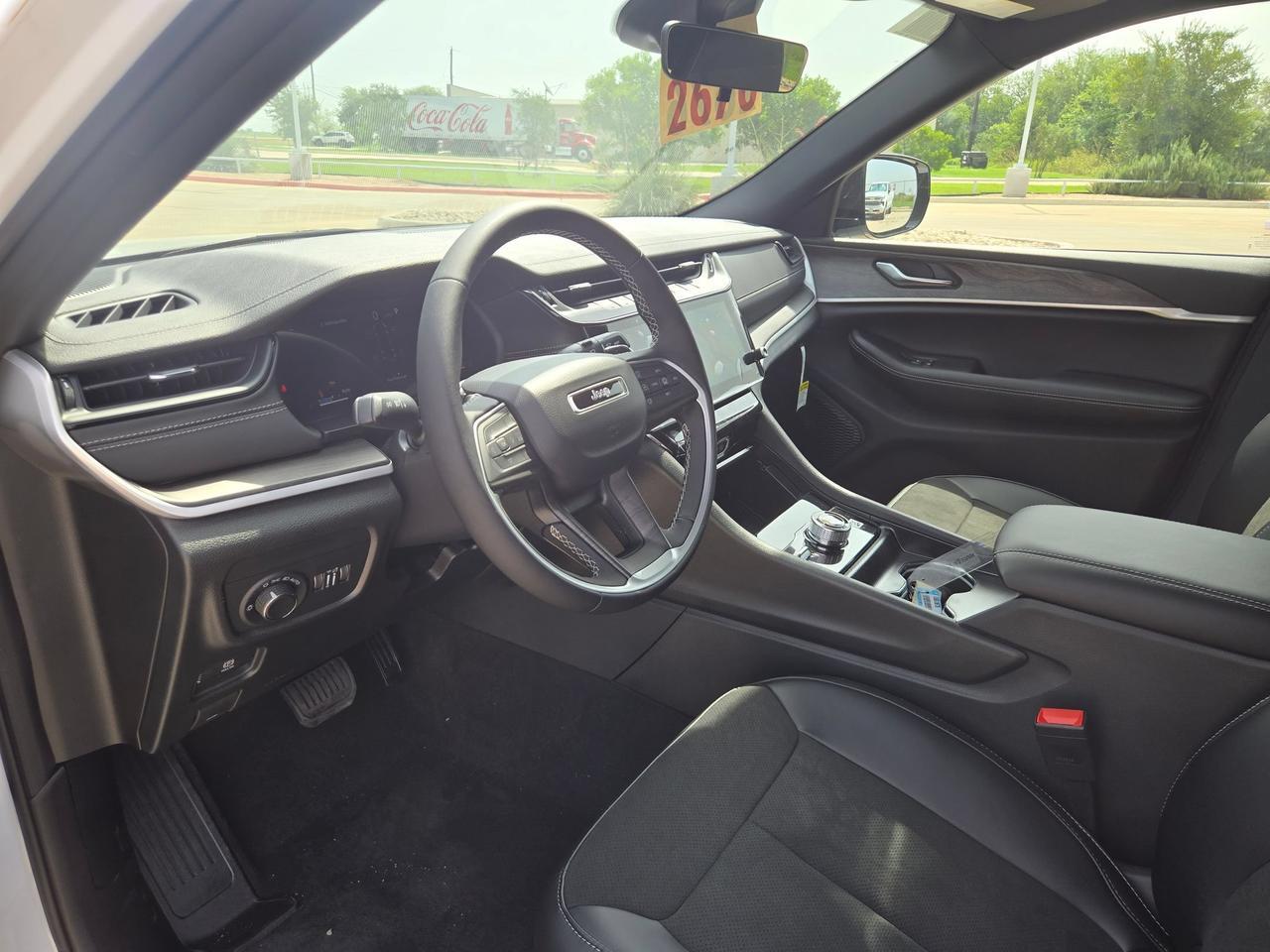 2026 Jeep Grand Cherokee L Laredo Altitude Castroville TX