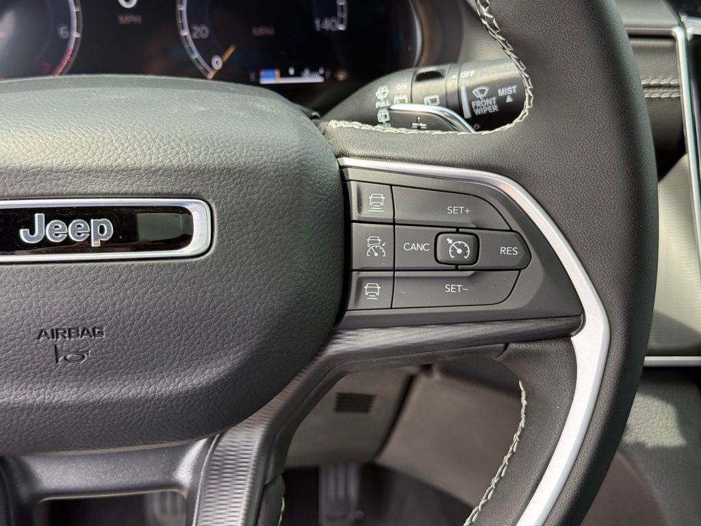 2026 Jeep Grand Cherokee L Laredo Crestwood KY