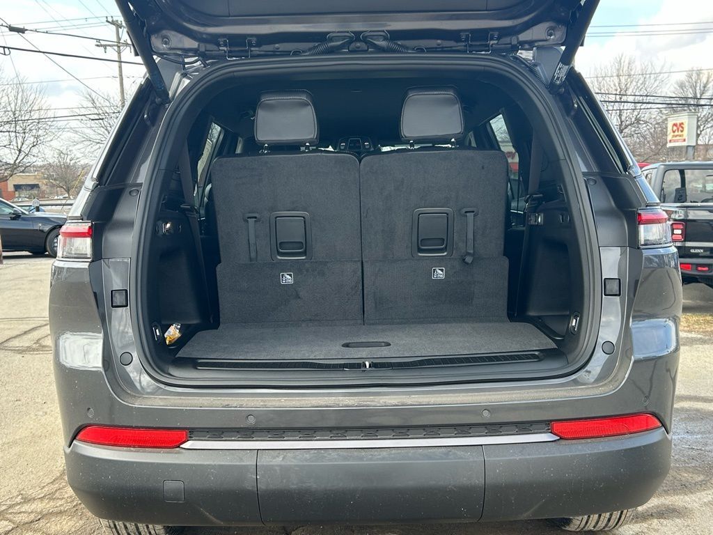 2026 Jeep Grand Cherokee L Laredo Crestwood KY