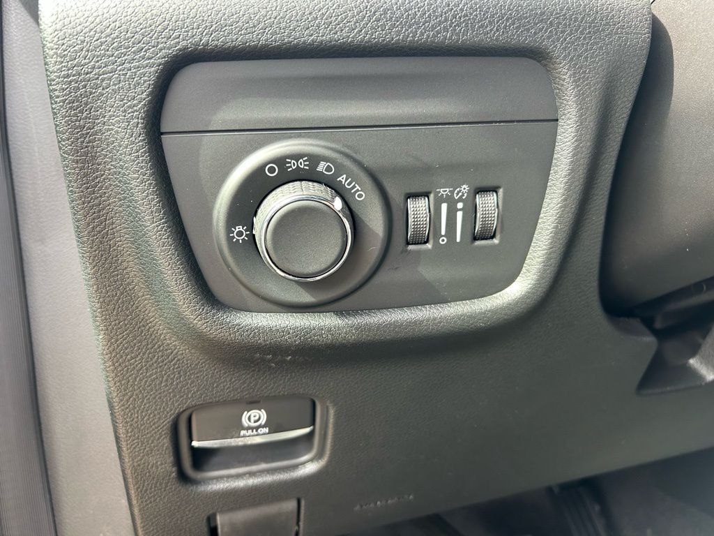 2026 Jeep Grand Cherokee L Laredo Crestwood KY