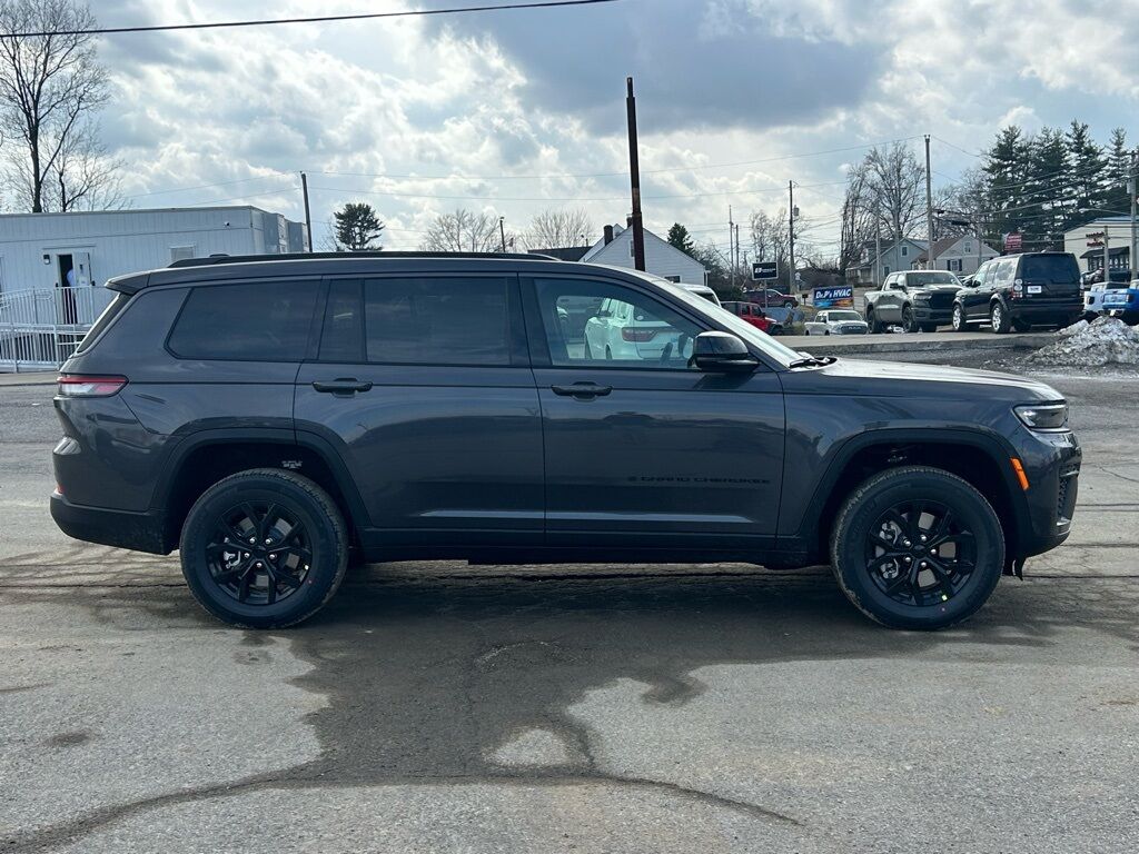 2026 Jeep Grand Cherokee L Laredo Crestwood KY