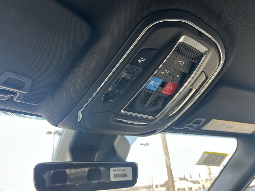 2026 Jeep Grand Cherokee L Laredo Crestwood KY