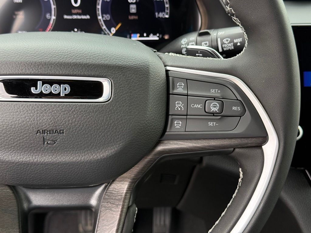 2026 Jeep Grand Cherokee L Laredo Crestwood KY