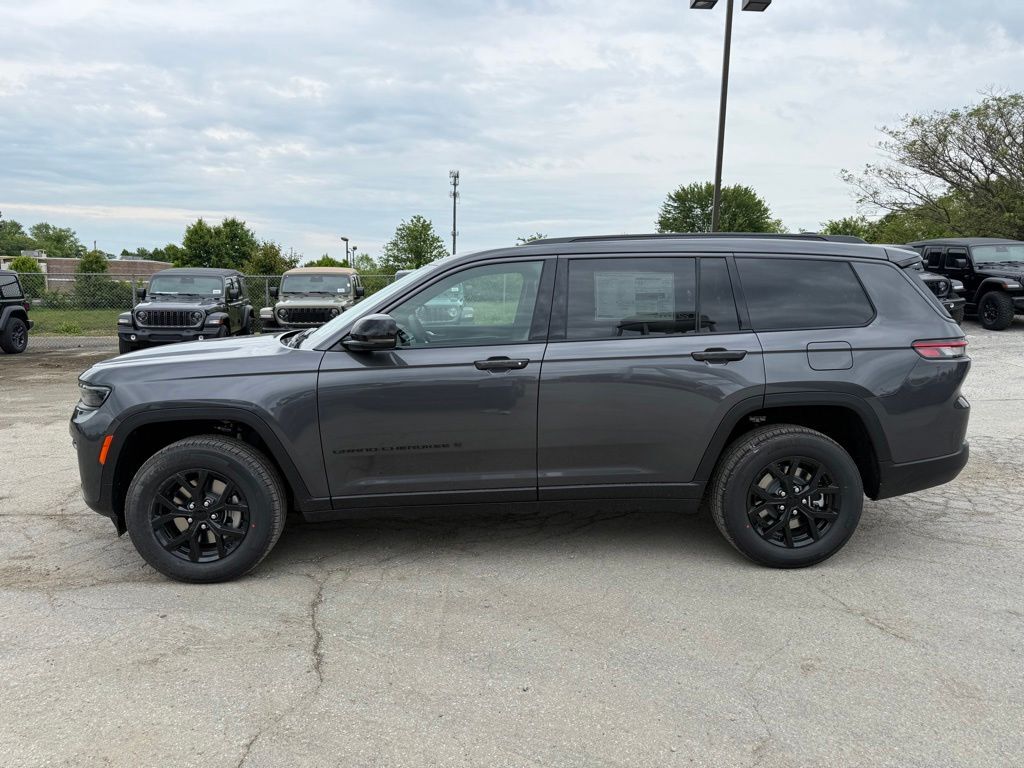 2026 Jeep Grand Cherokee L Laredo Crestwood KY