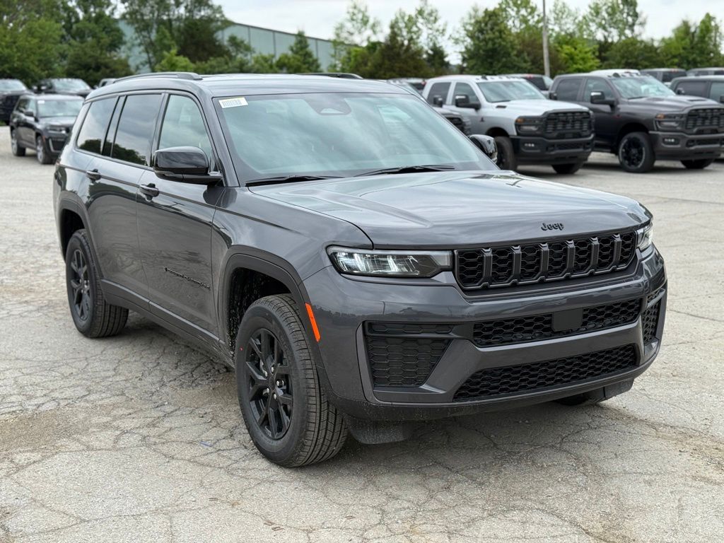 2026 Jeep Grand Cherokee L Laredo Crestwood KY