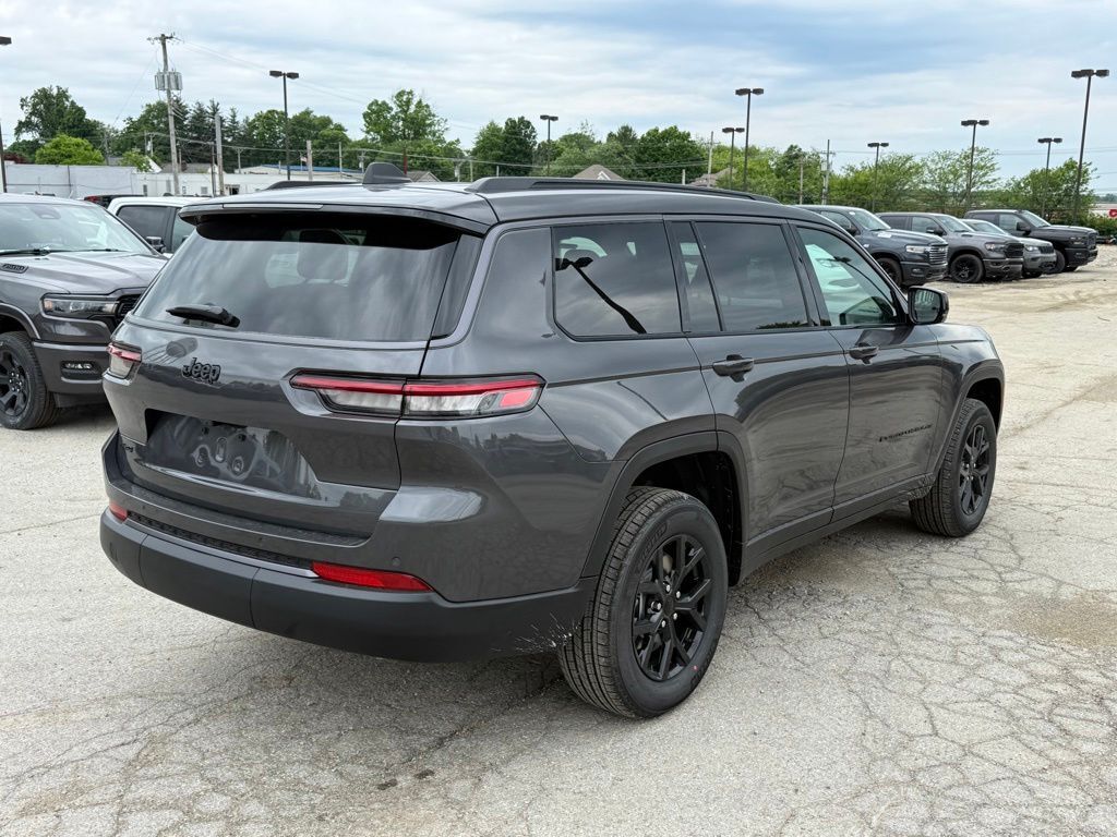 2026 Jeep Grand Cherokee L Laredo Crestwood KY