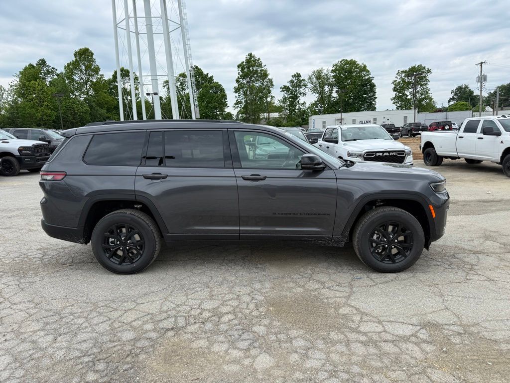 2026 Jeep Grand Cherokee L Laredo Crestwood KY