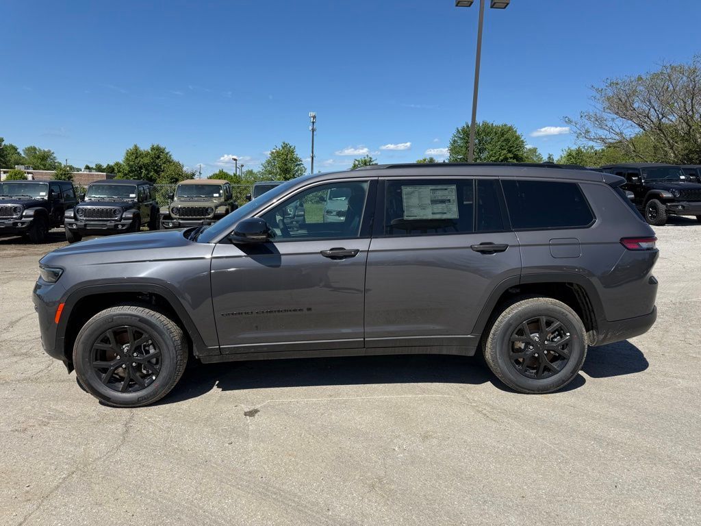 2026 Jeep Grand Cherokee L Laredo Crestwood KY