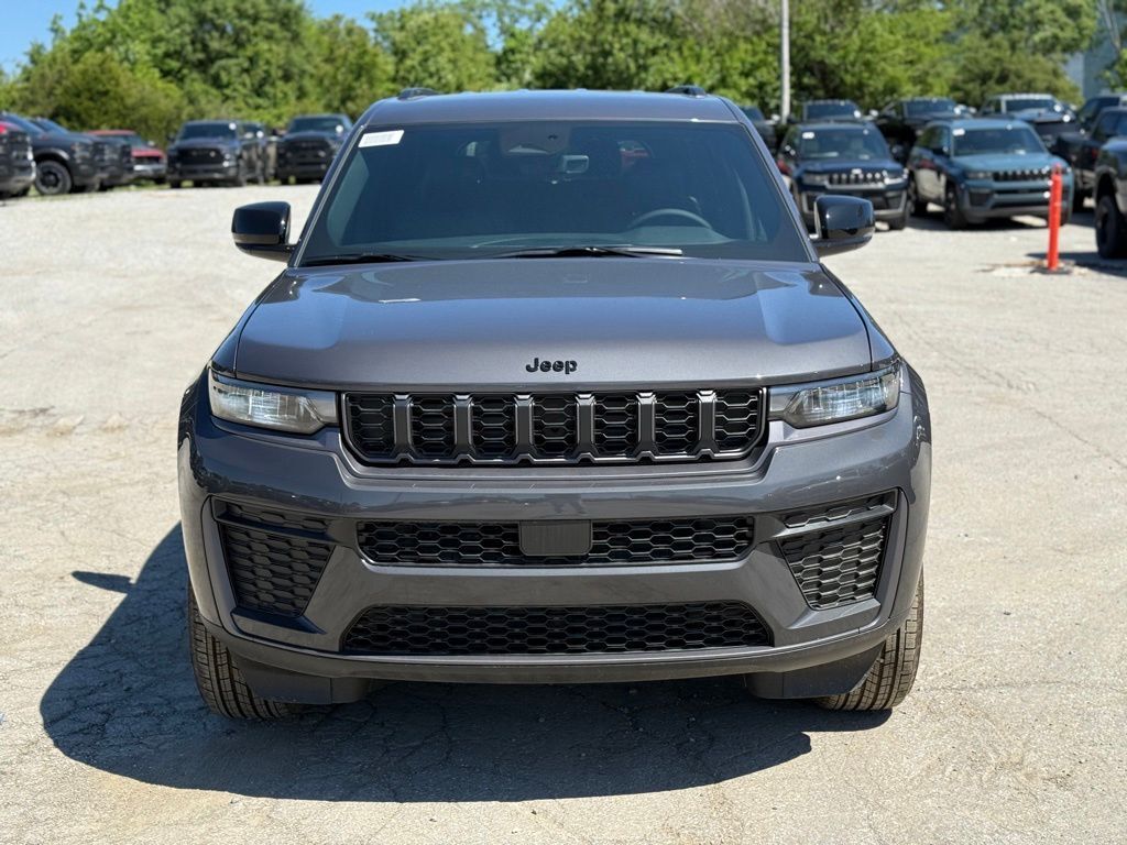 2026 Jeep Grand Cherokee L Laredo