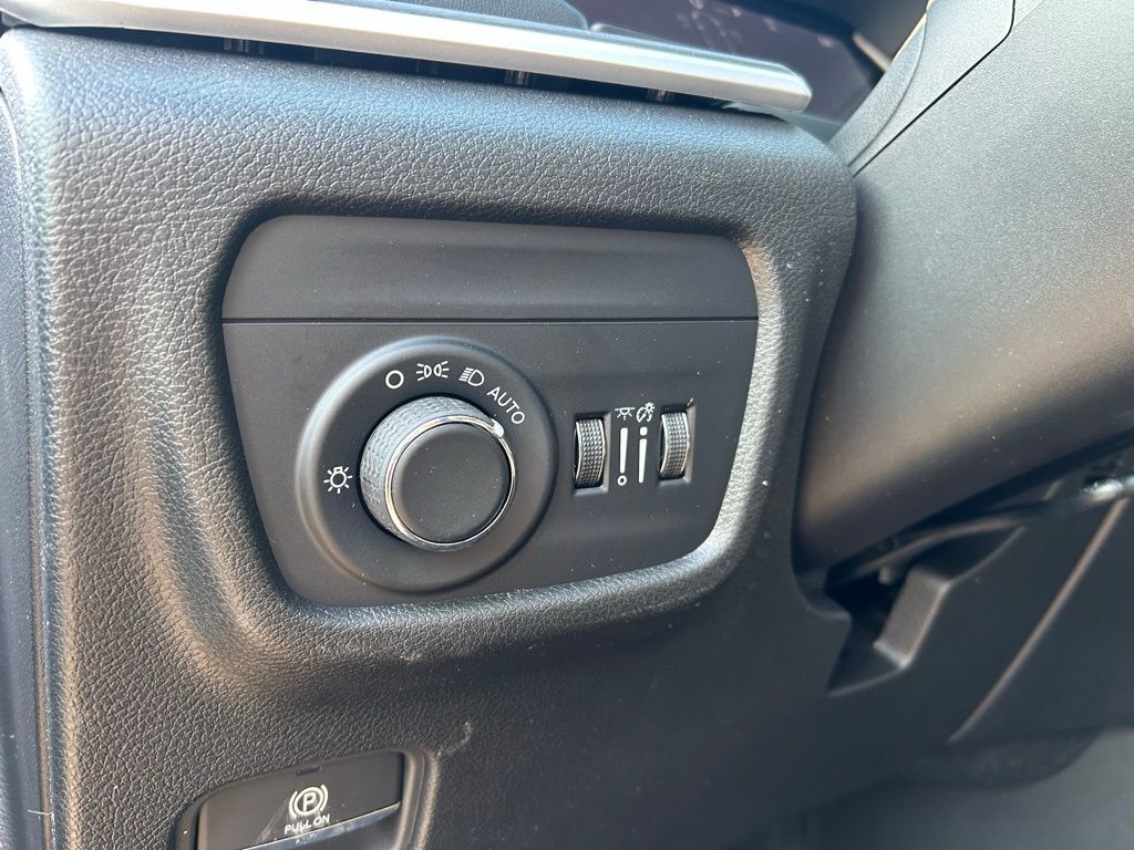 2026 Jeep Grand Cherokee L Laredo Crestwood KY