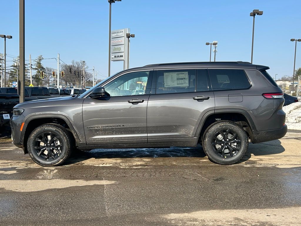 2026 Jeep Grand Cherokee L Laredo Crestwood KY