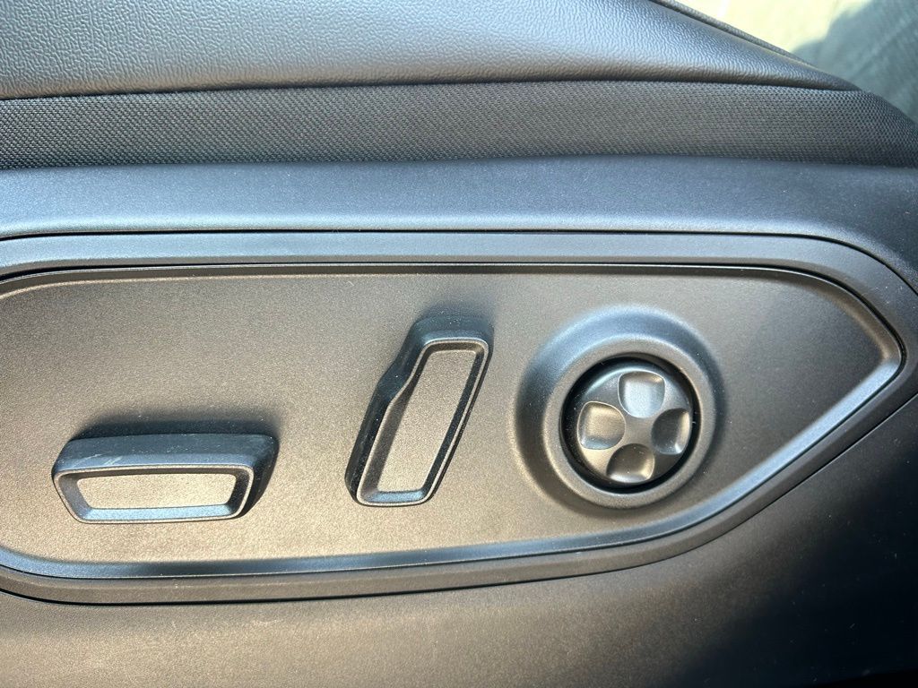 2026 Jeep Grand Cherokee L Laredo Crestwood KY