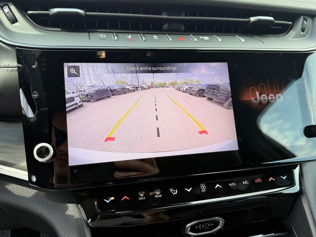 2026 Jeep Grand Cherokee L Laredo Crestwood KY