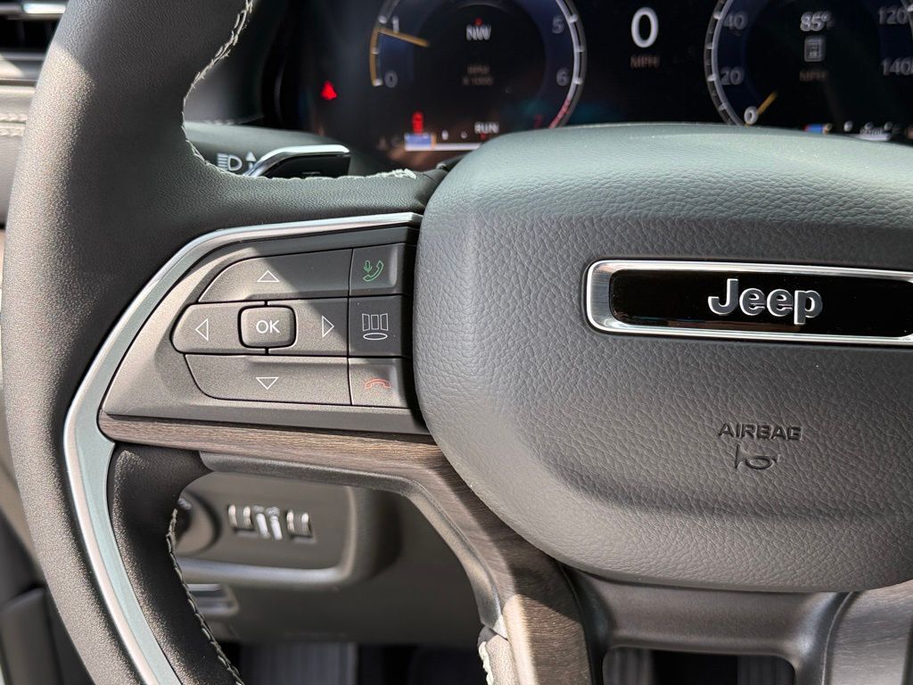 2026 Jeep Grand Cherokee L Laredo Crestwood KY