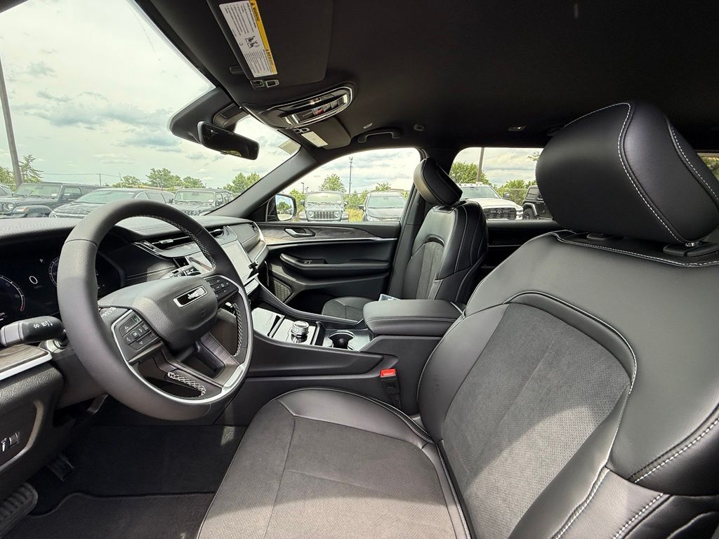 2026 Jeep Grand Cherokee L Laredo Crestwood KY