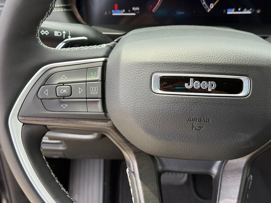 2026 Jeep Grand Cherokee L Laredo Crestwood KY