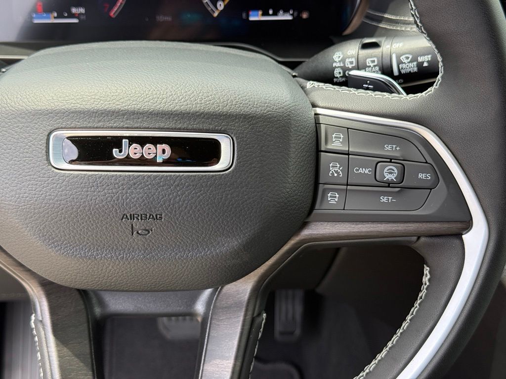 2026 Jeep Grand Cherokee L Laredo Crestwood KY