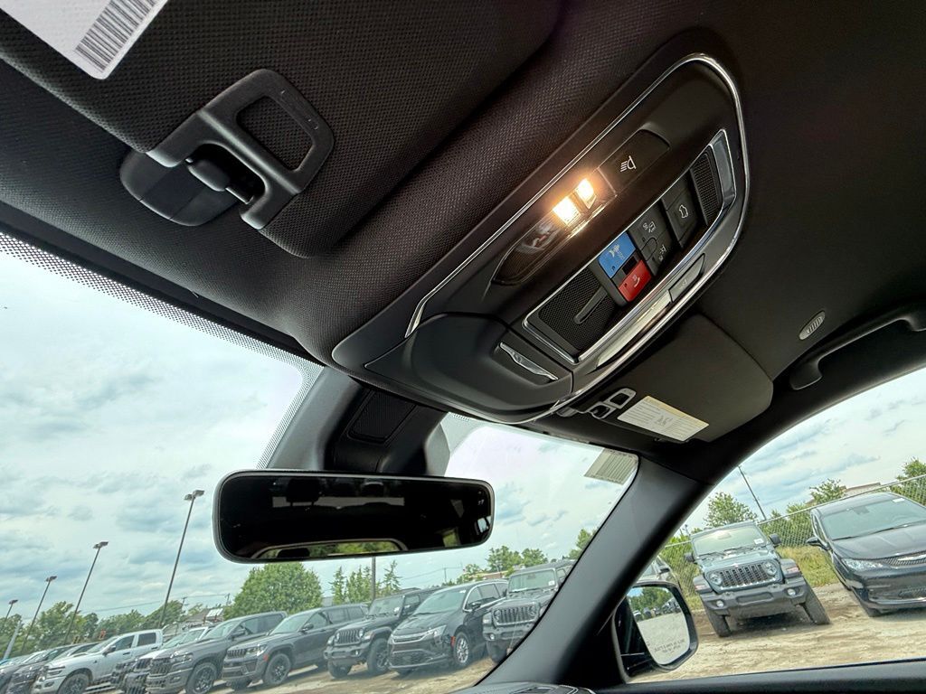 2026 Jeep Grand Cherokee L Laredo Crestwood KY