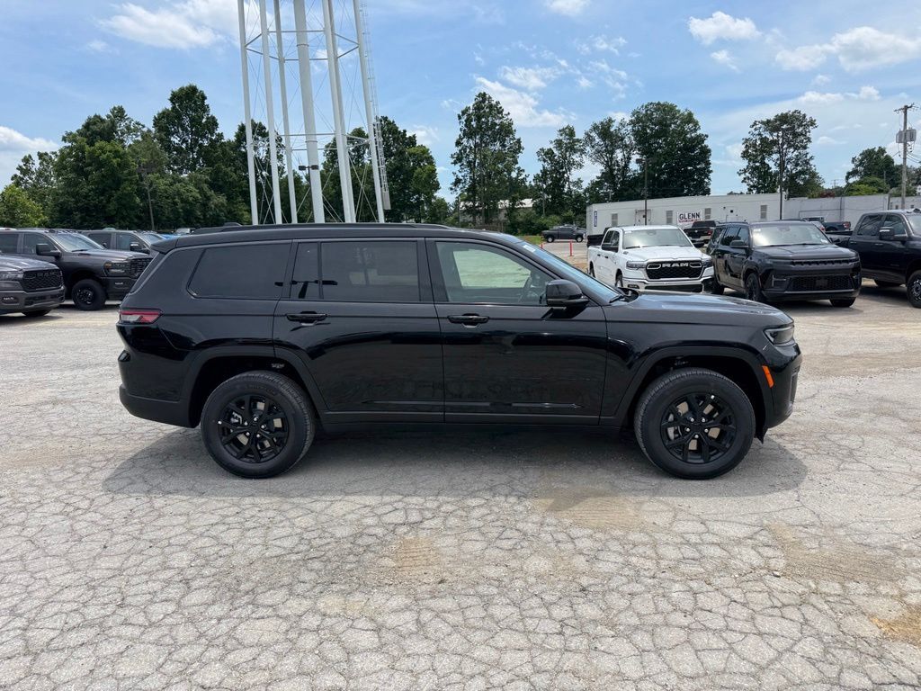 2026 Jeep Grand Cherokee L Laredo Crestwood KY