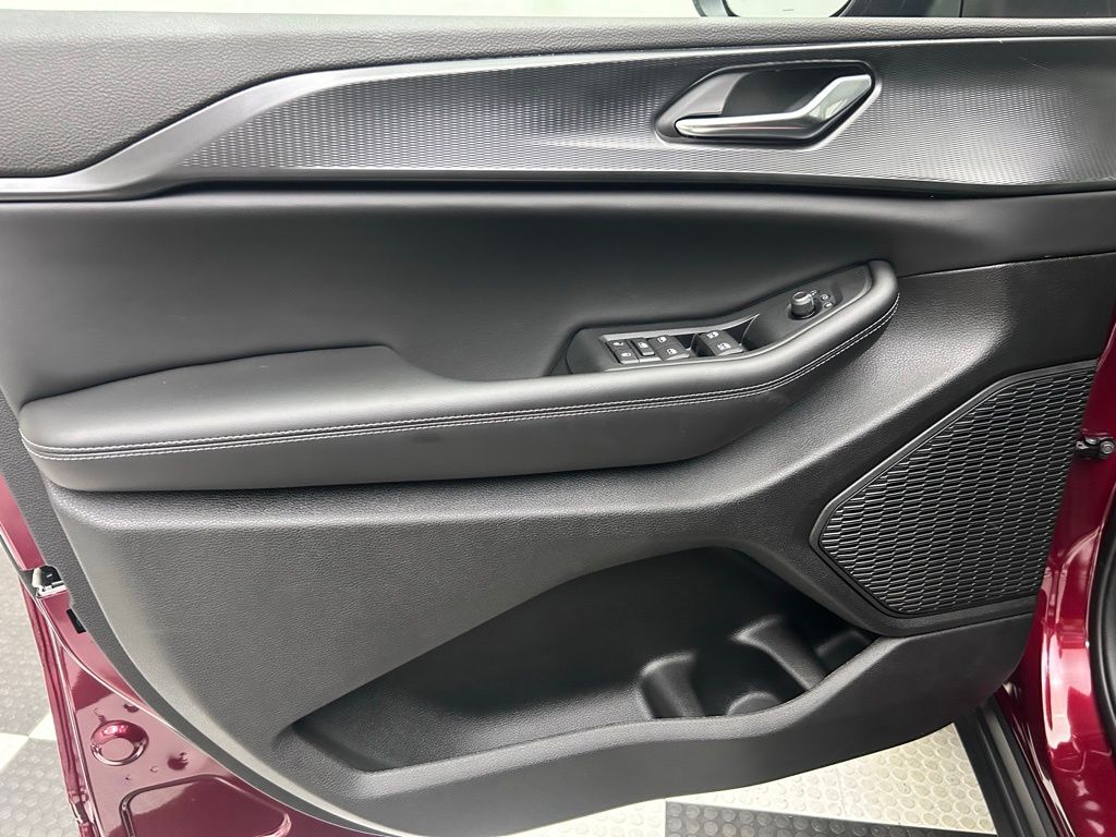 2026 Jeep Grand Cherokee L Laredo Portland OR