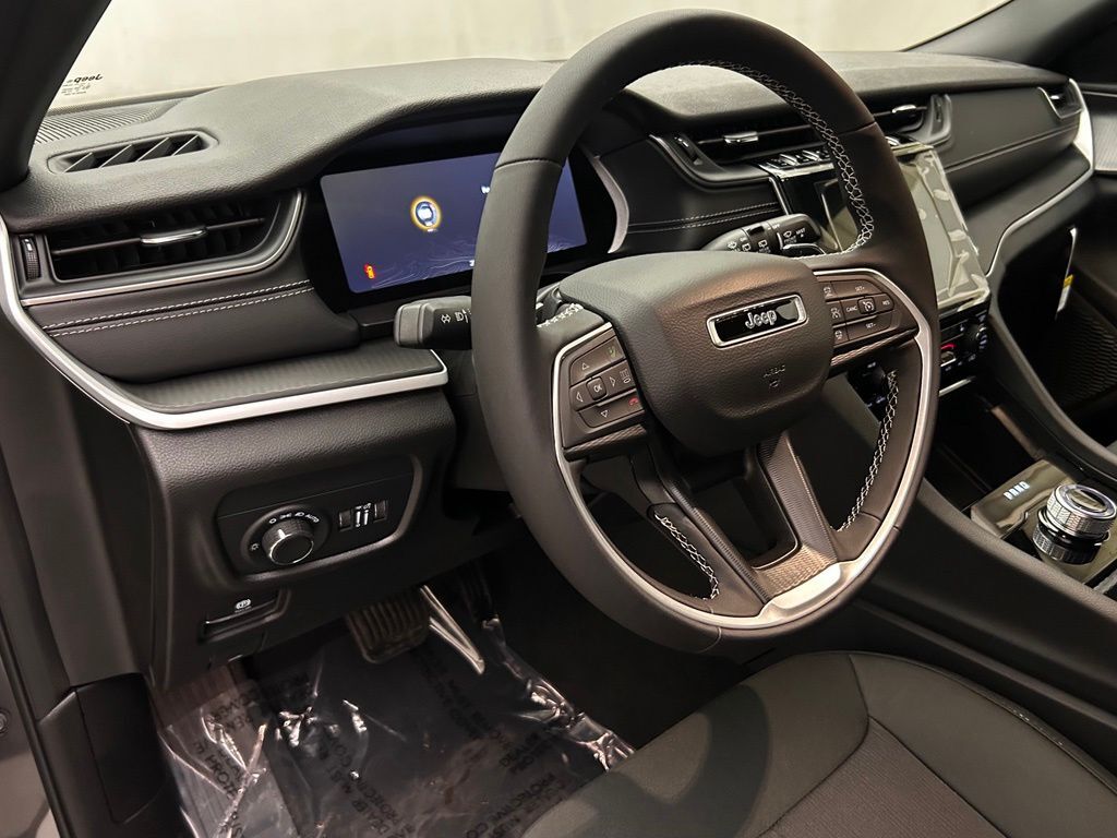 2026 Jeep Grand Cherokee L Laredo Portland OR