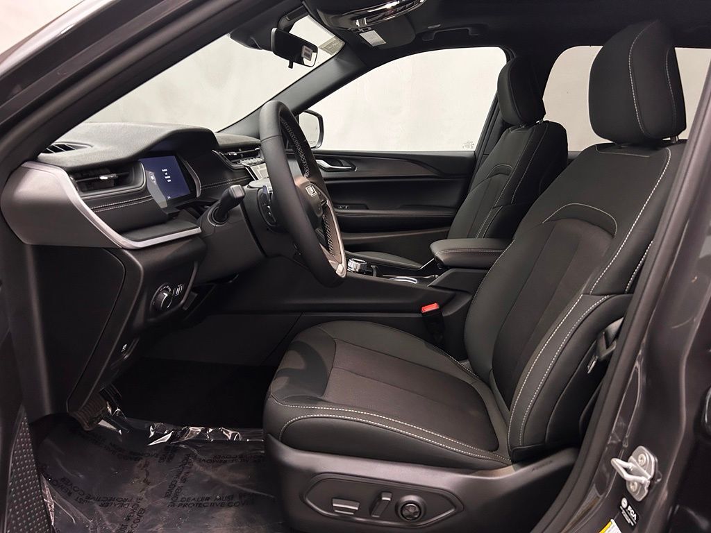 2026 Jeep Grand Cherokee L Laredo Portland OR