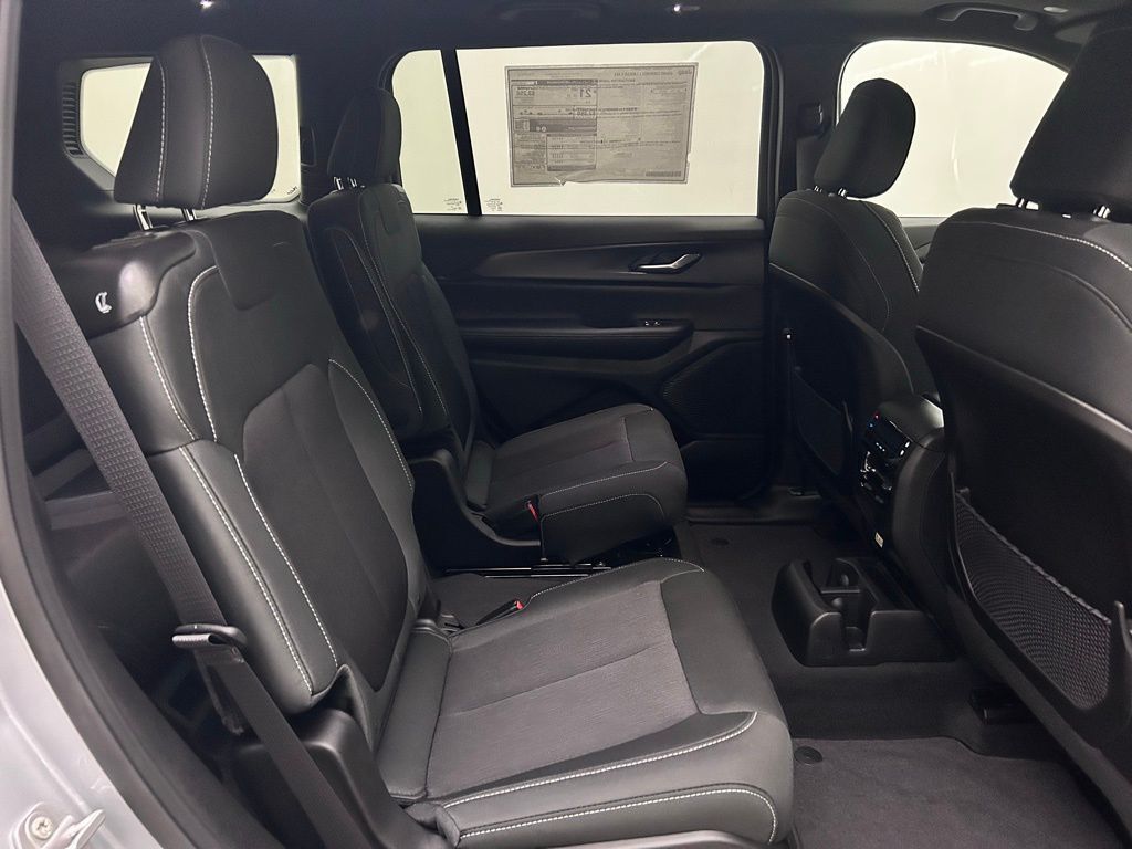 2026 Jeep Grand Cherokee L Laredo Portland OR