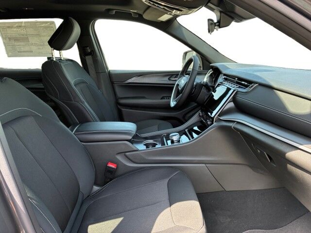 2026 Jeep Grand Cherokee L Laredo X Burnet TX
