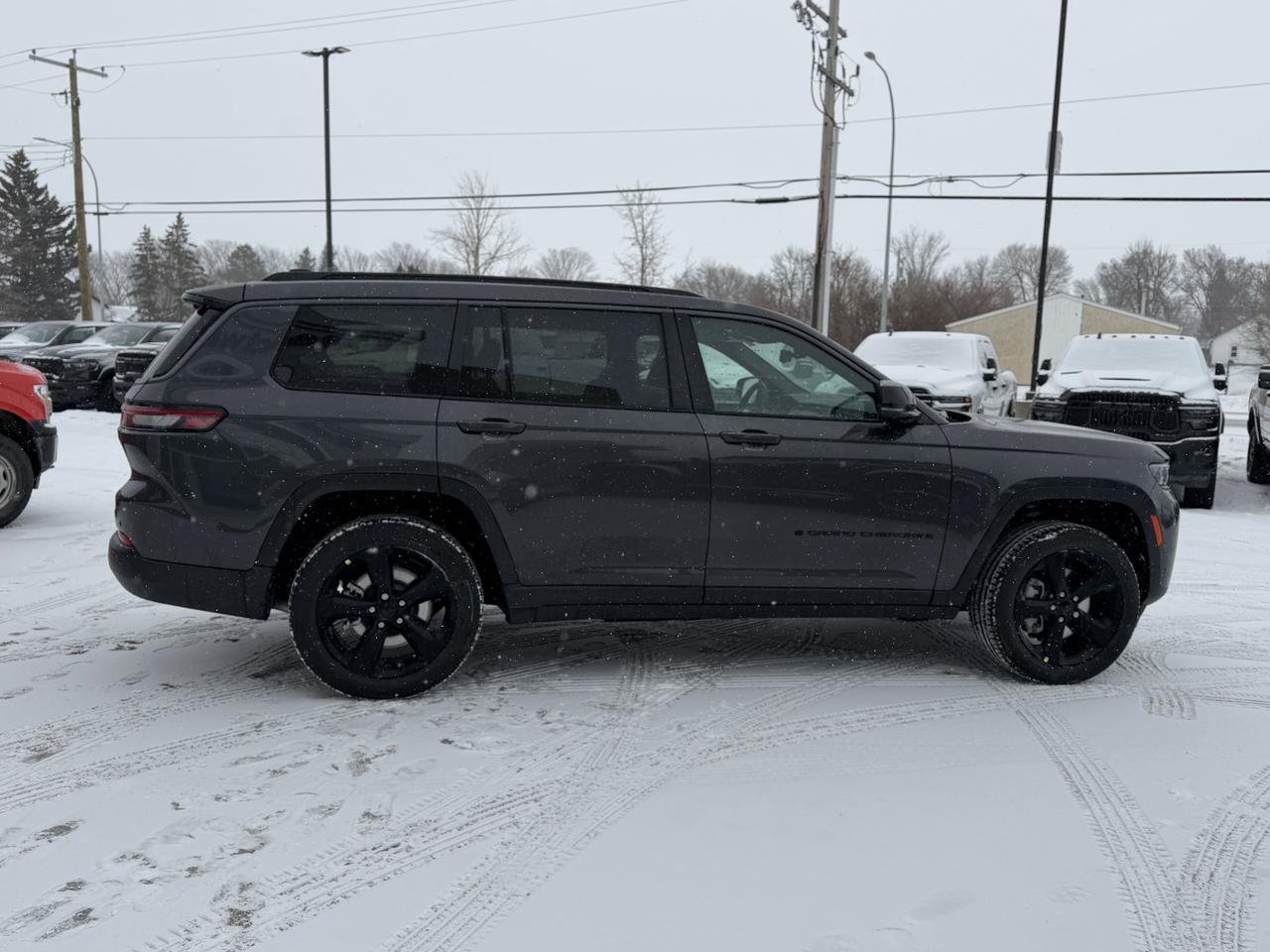 2026 Jeep Grand Cherokee L Limited 4x4 | 2L Turbo | Dual Pane Sunroof | NAV | Heated Seats | Interior Camera Redwater AB
