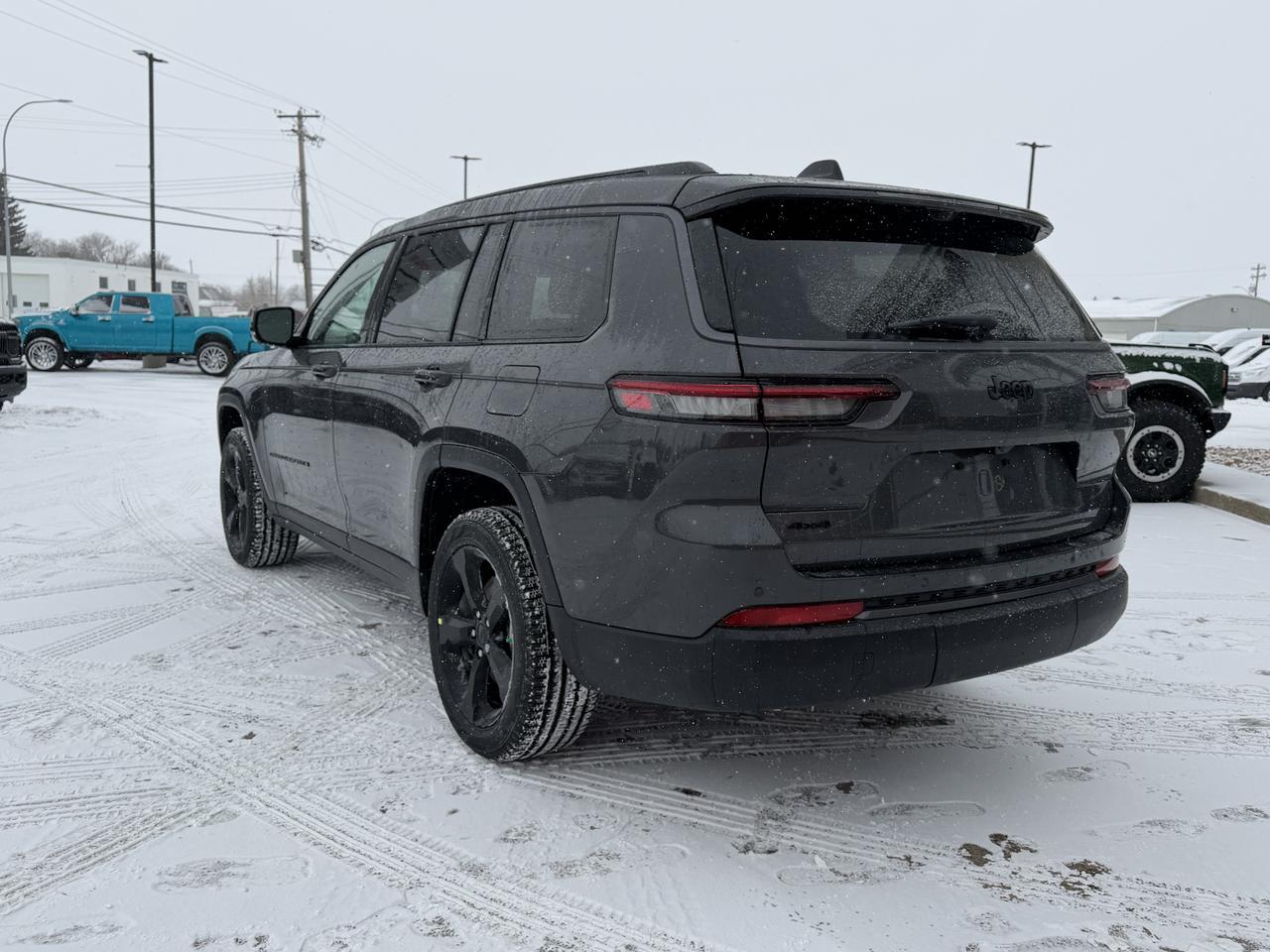 2026 Jeep Grand Cherokee L Limited 4x4 | 2L Turbo | Dual Pane Sunroof | NAV | Heated Seats | Interior Camera Redwater AB