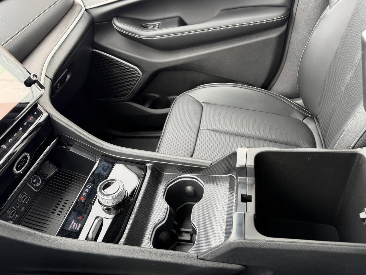 2026 Jeep Grand Cherokee L Limited 4x4 | 2L Turbo | Dual Pane Sunroof | NAV | Heated Seats | Interior Camera Redwater AB