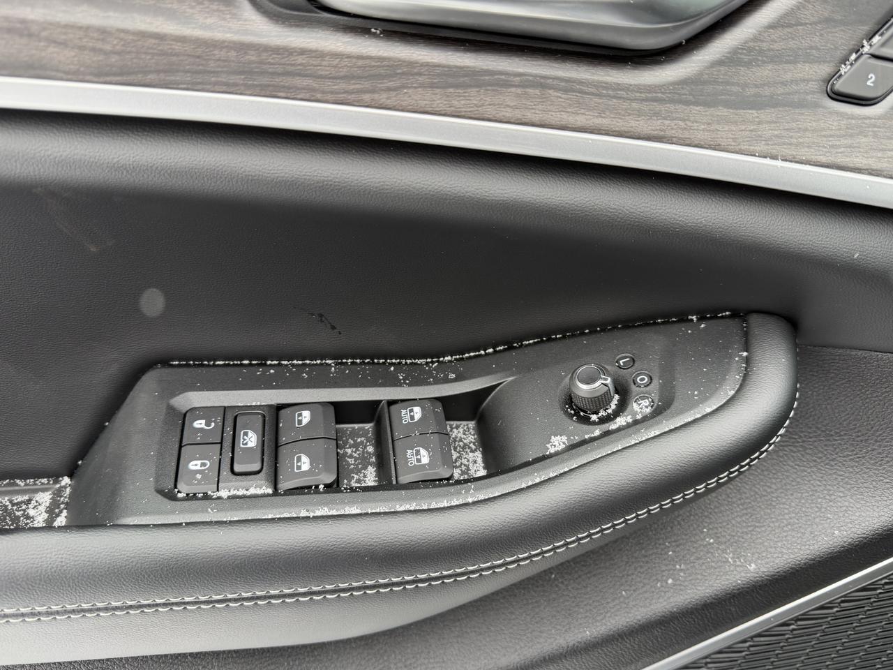 2026 Jeep Grand Cherokee L Limited 4x4 | 2L Turbo | Dual Pane Sunroof | NAV | Heated Seats | Interior Camera Redwater AB