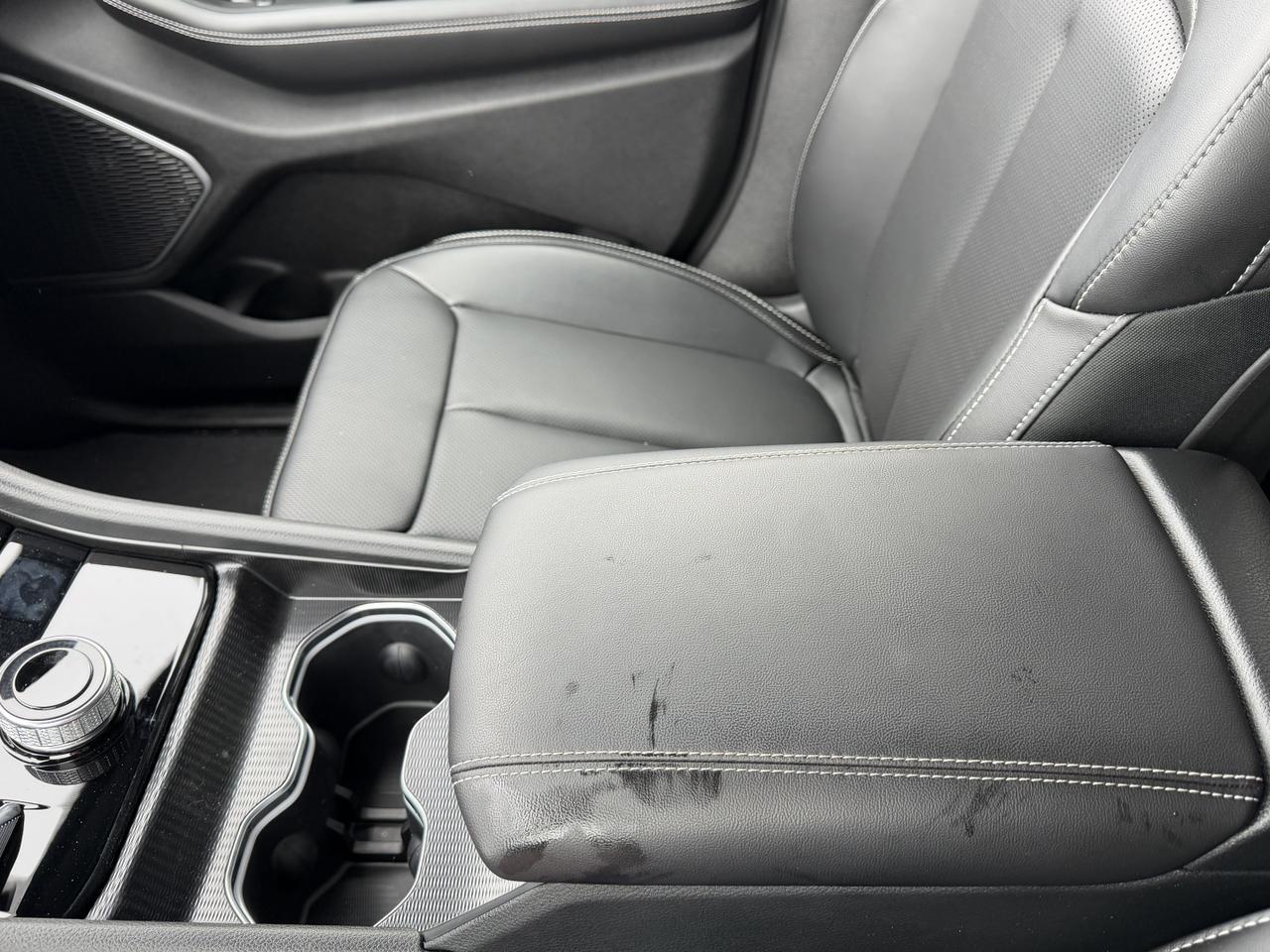 2026 Jeep Grand Cherokee L Limited 4x4 | 2L Turbo | Dual Pane Sunroof | NAV | Heated Seats | Interior Camera Redwater AB