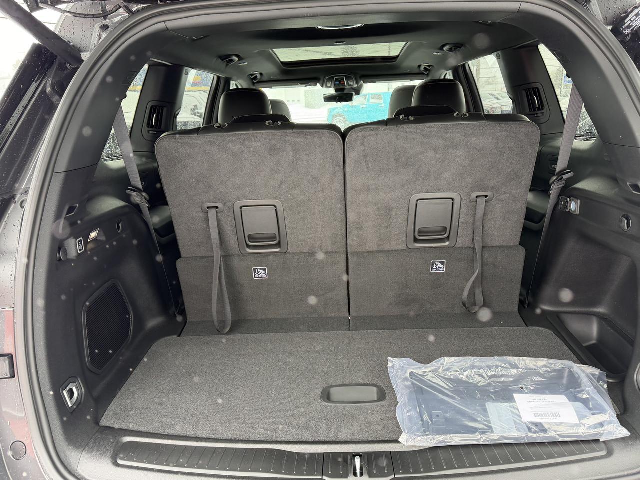 2026 Jeep Grand Cherokee L Limited 4x4 | 2L Turbo | Dual Pane Sunroof | NAV | Heated Seats | Interior Camera Redwater AB