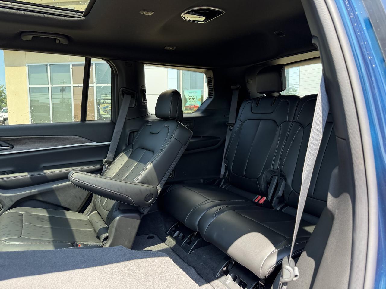2026 Jeep Grand Cherokee L Limited Altitude 4x4 SUV | 2L Turbo | Baltic Grey | Dual Pane Sunroof | NAV Redwater AB