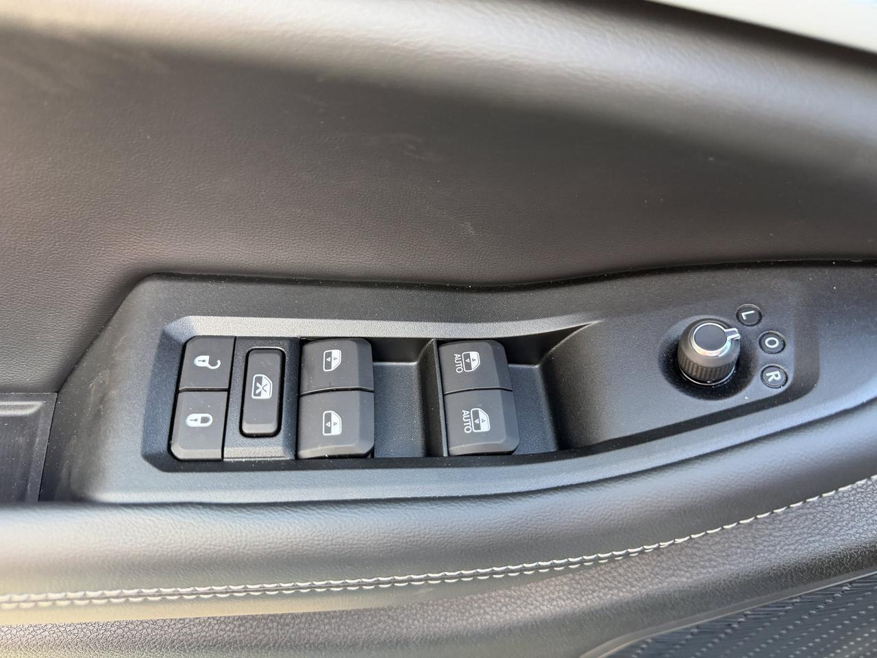 2026 Jeep Grand Cherokee L Limited Altitude 4x4 SUV | 2L Turbo | Baltic Grey | Dual Pane Sunroof | NAV Redwater AB
