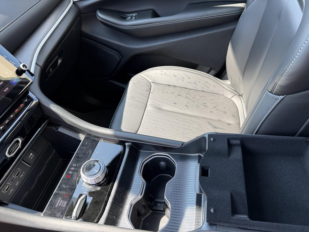 2026 Jeep Grand Cherokee L Limited Altitude 4x4 SUV | 2L Turbo | Baltic Grey | Dual Pane Sunroof | NAV Redwater AB